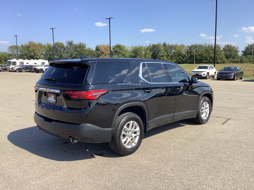 2023 Chevrolet Traverse LS photo 7
