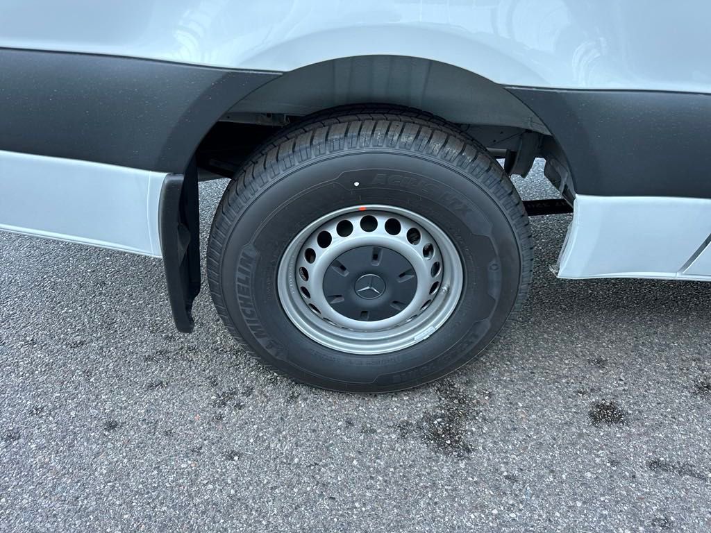 New 2024 MercedesBenz Sprinter Crew Van Crew 144 WB Van in Gilbert 