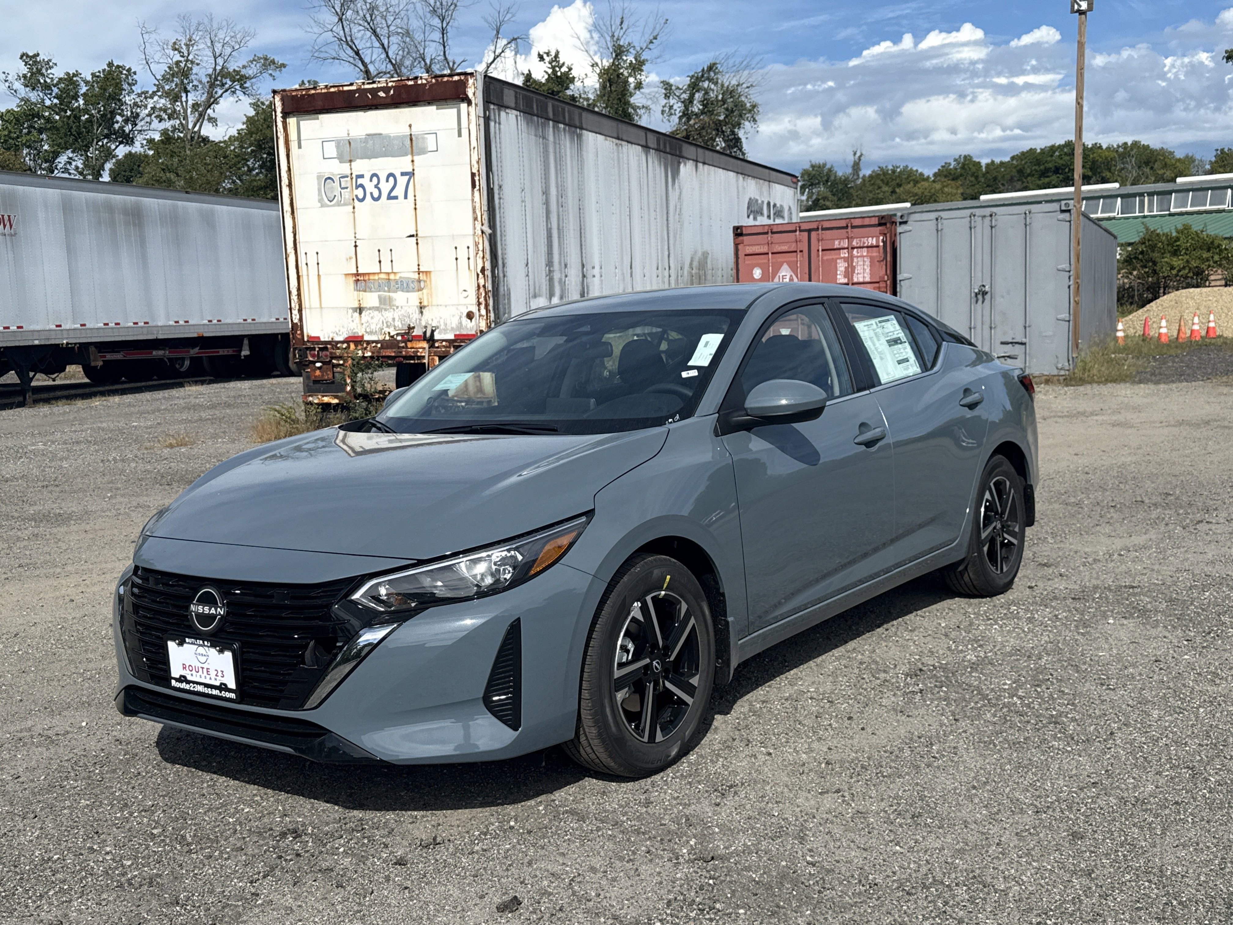 2025 Nissan Sentra SV's photo