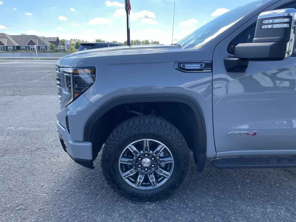 2024 Gmc Sierra AT4 photo 8