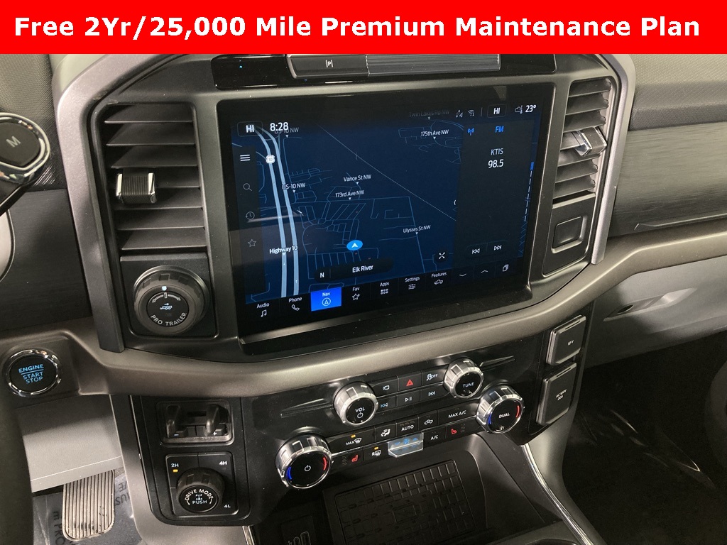 2025 Ford F-150 XLT photo 2