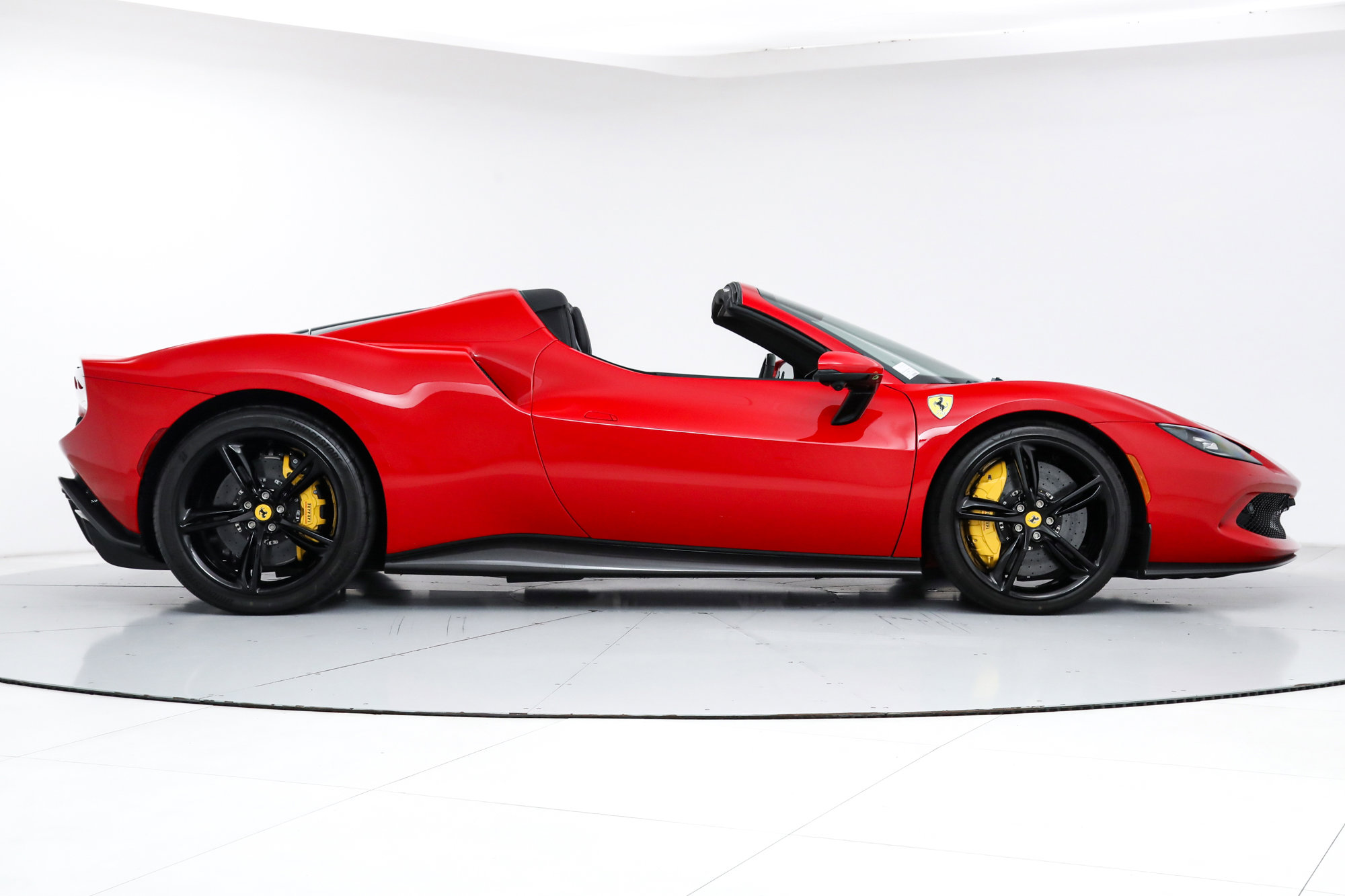 2024 Ferrari 296 GTS photo 10
