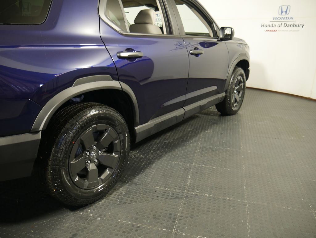 2026 Honda Passport photo 2