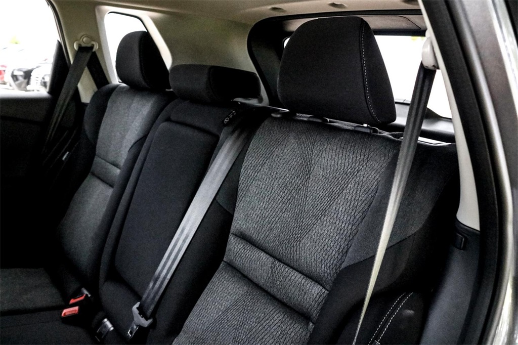 2025 Nissan Rogue SV photo 17