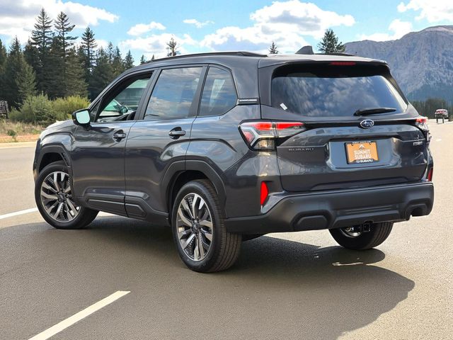 2025 Subaru Forester Touring photo 4