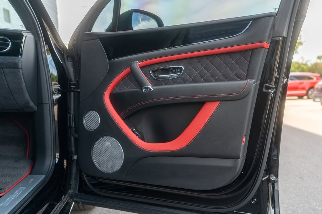 2020 Bentley Bentayga Speed photo 33
