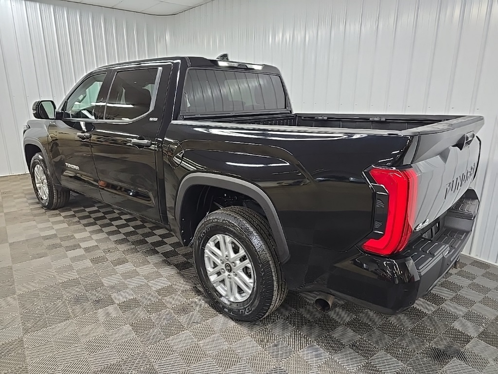 2022 Toyota Tundra SR5 photo 9