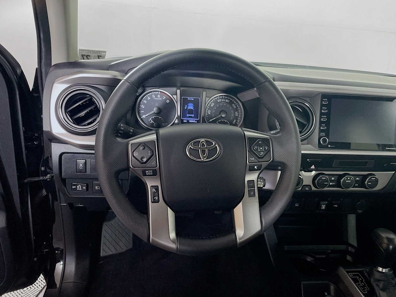 2022 Toyota Tacoma SR5 photo 9