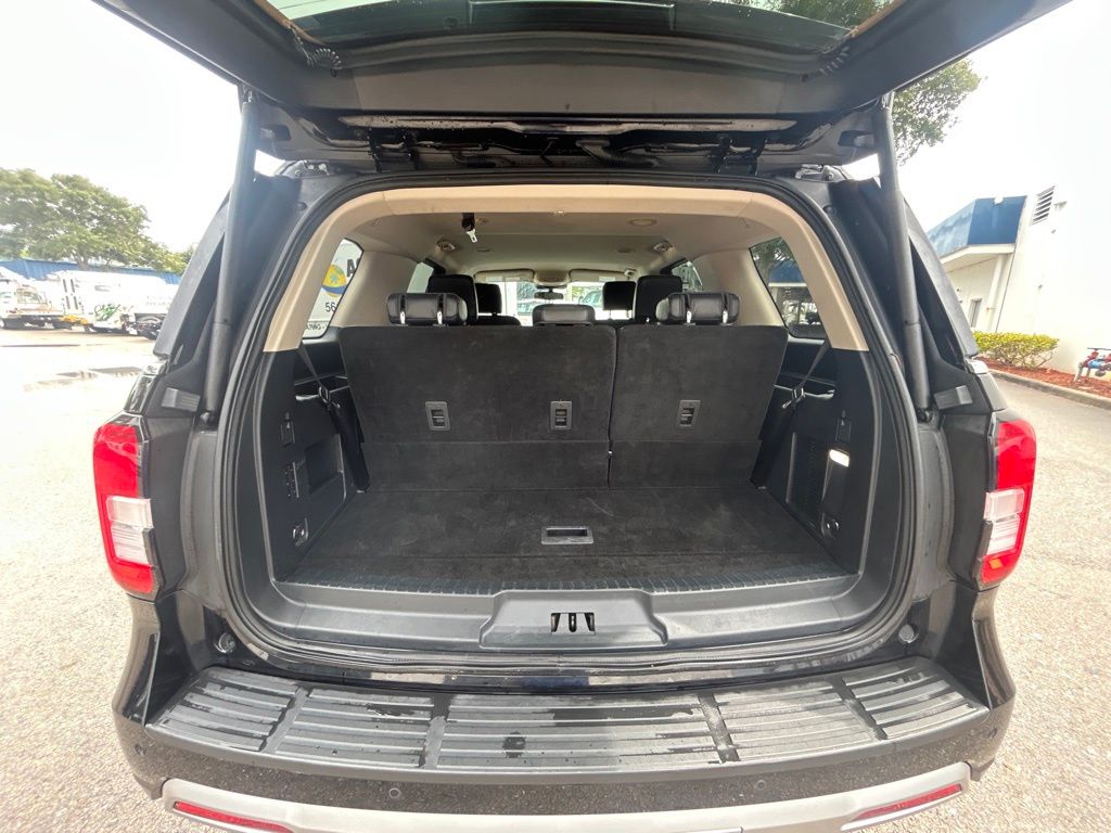 2024 Ford Expedition XLT photo 28