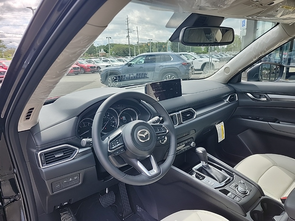 2025 Mazda CX-5 2.5 S Preferred photo 4