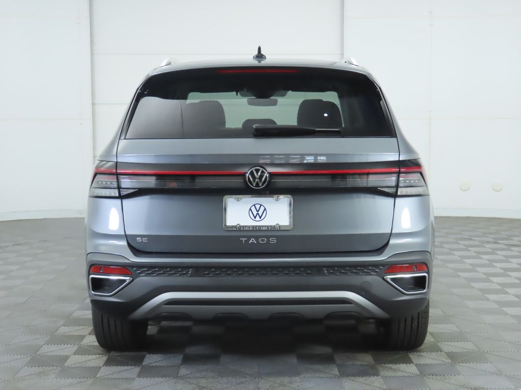 2025 Volkswagen Taos SE photo 6