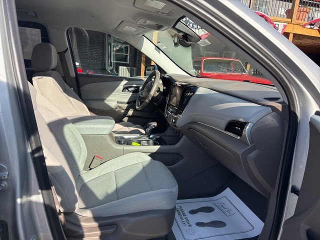 2021 Chevrolet Traverse Cloth photo 15