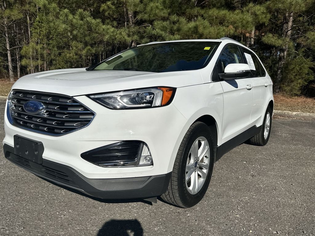 2020 Ford Edge SEL photo 3