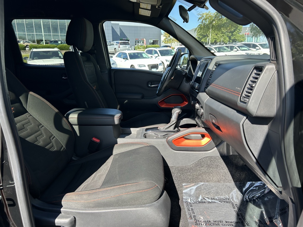 2022 Nissan Frontier PRO-X photo 24