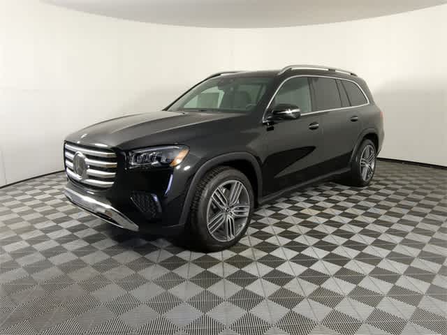 2025 Mercedes Benz GLS 450 photo 4