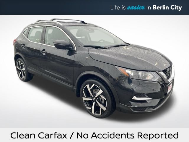 2021 Nissan Rogue Sport SL's photo
