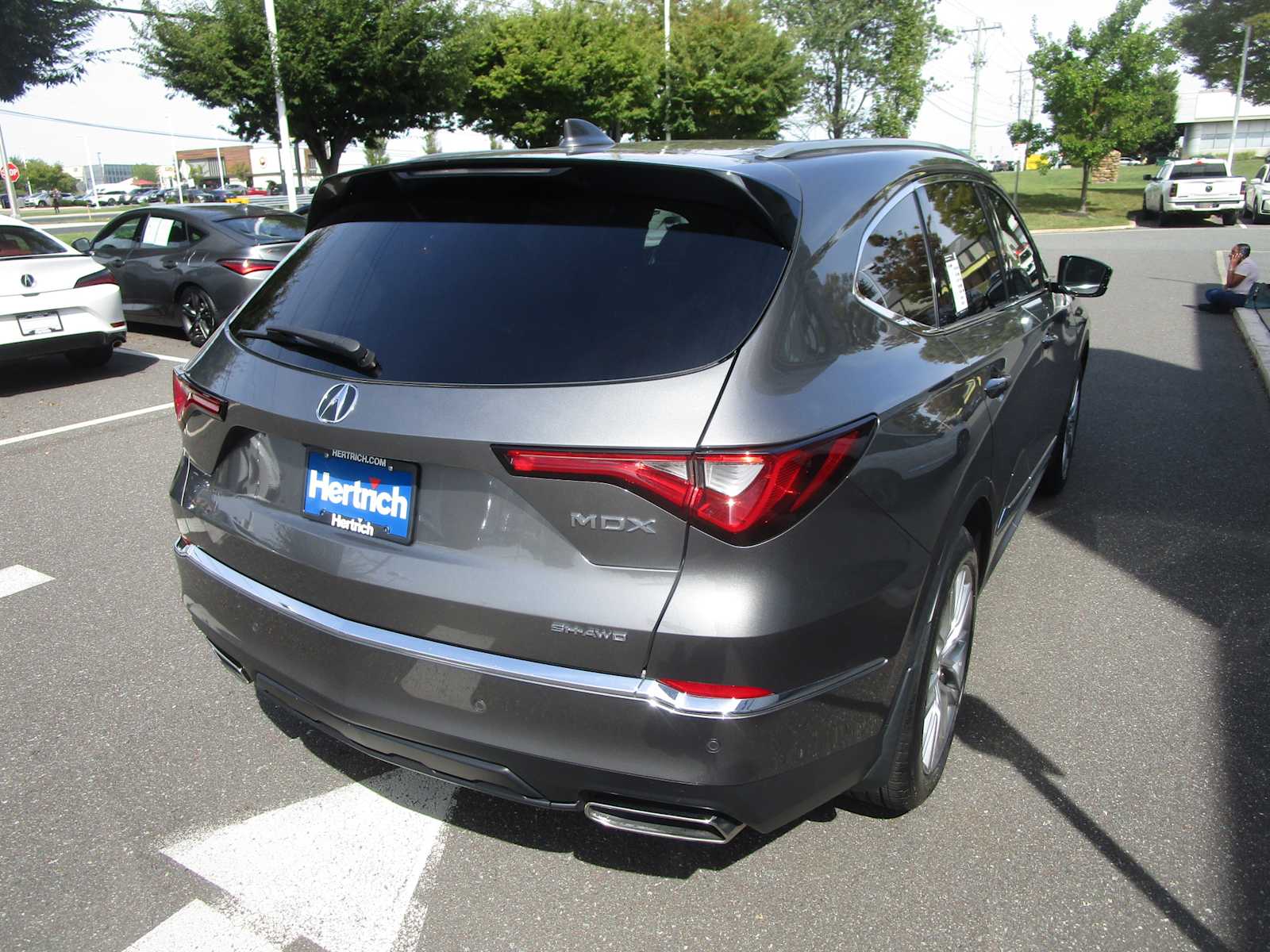 2023 Acura MDX SH-AWD Advance photo 6