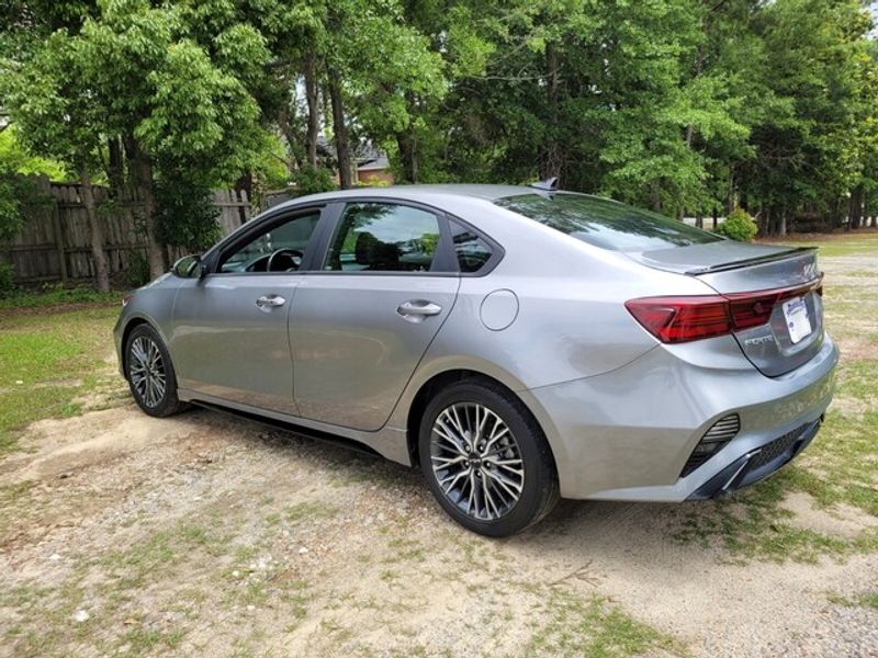 2023 Kia Forte GT-Line photo 4