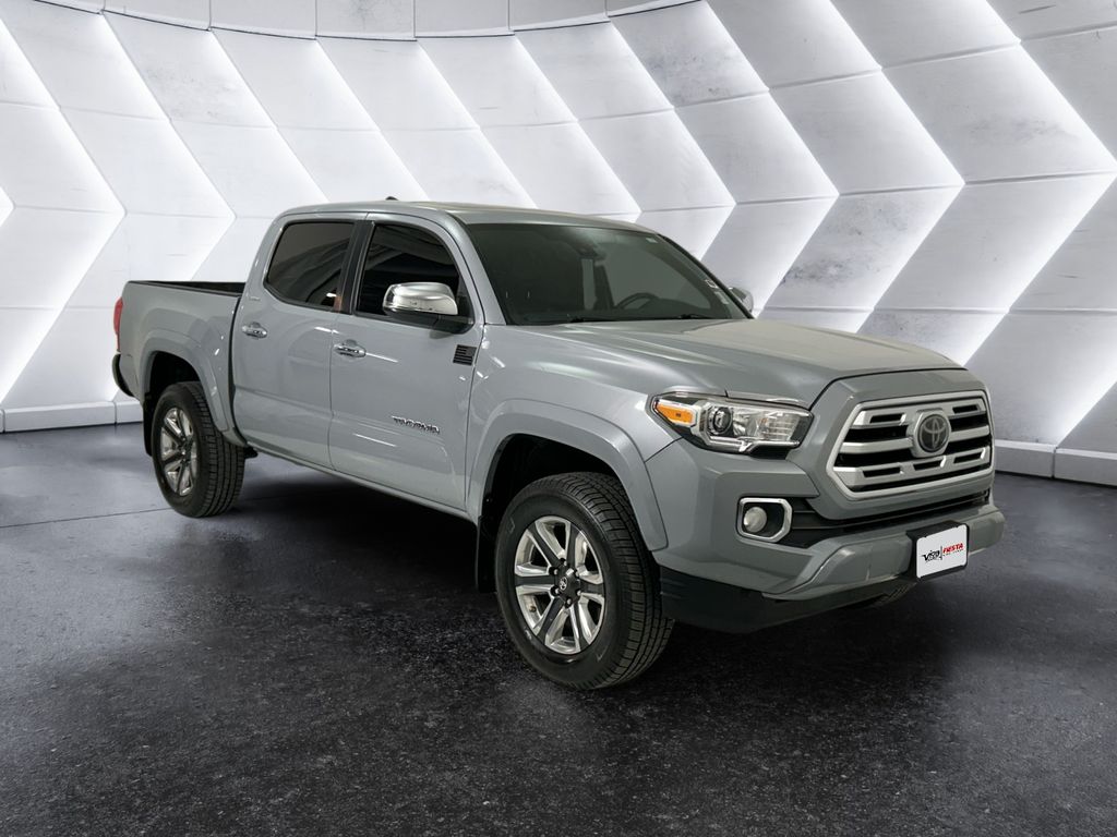 2018 Toyota Tacoma Limited's photo