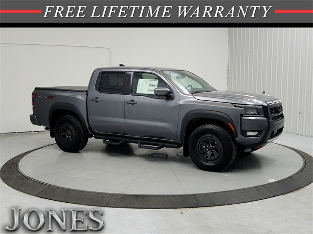 2026 Nissan Frontier PRO-4X's photo