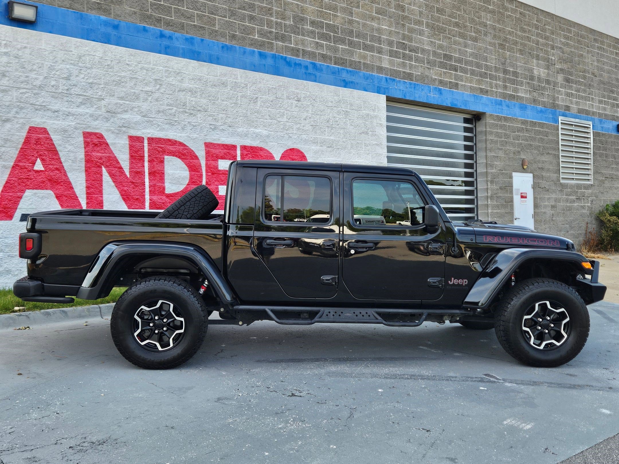 2020 Jeep Gladiator Rubicon photo 8