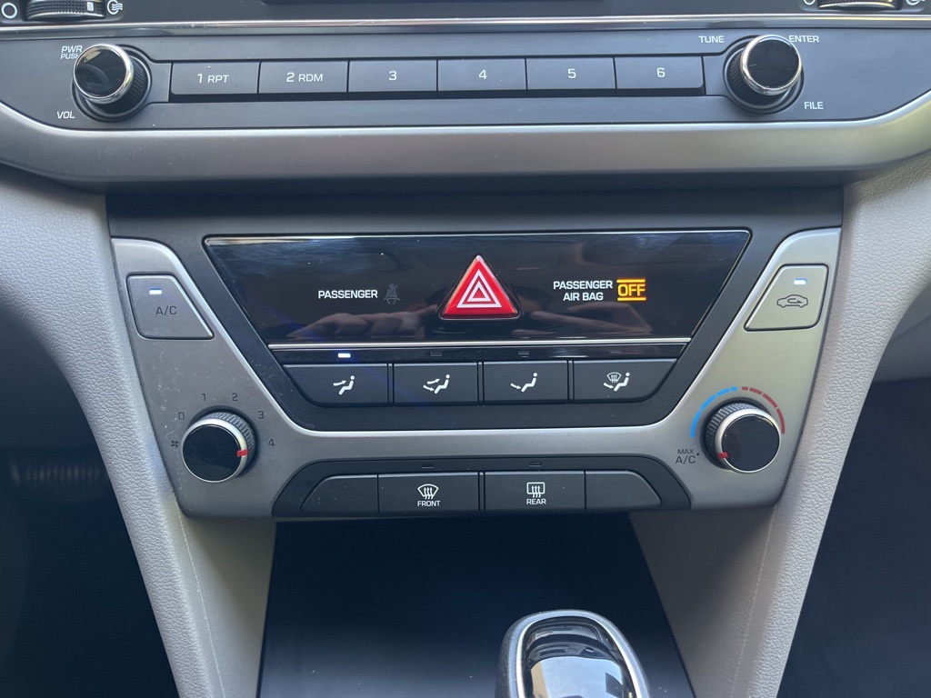 2018 Hyundai Elantra SE photo 20