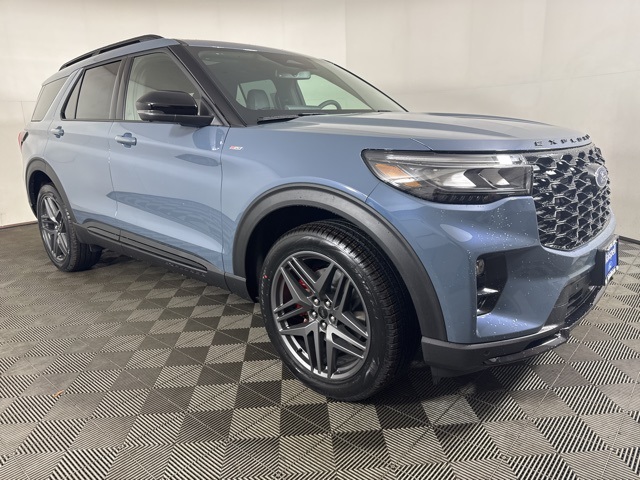 2026 Ford Explorer ST-LINE's photo