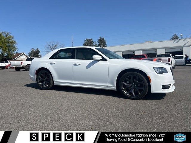 2023 Chrysler 300
