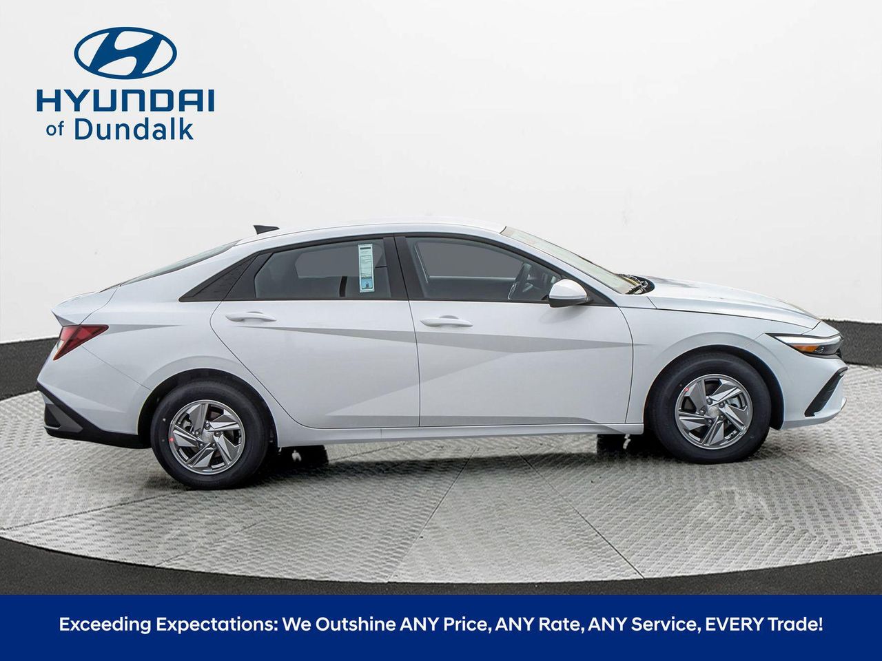 2025 Hyundai Elantra SE photo 4