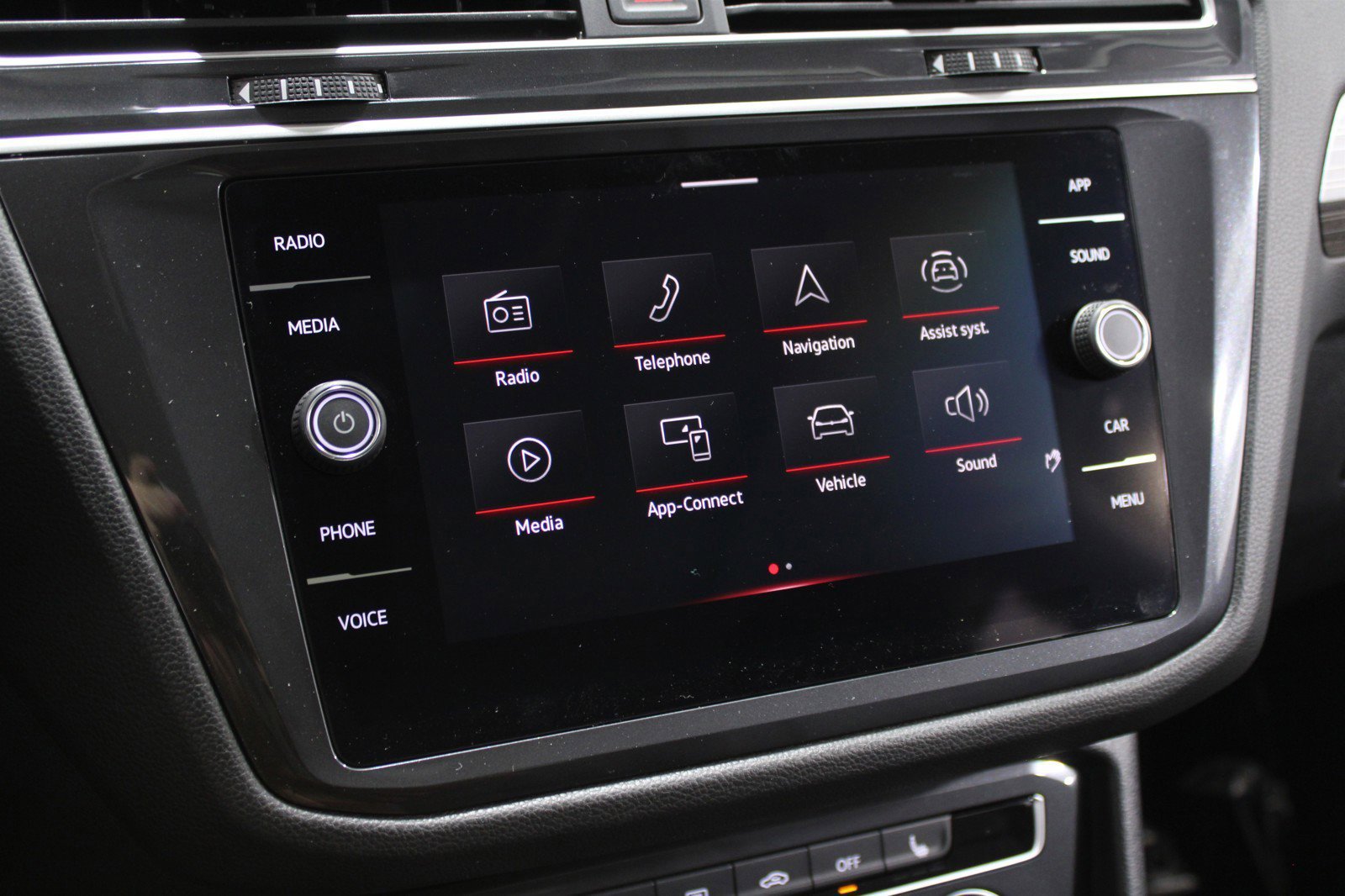 2024 Volkswagen Tiguan Wolfsburg Edition photo 11
