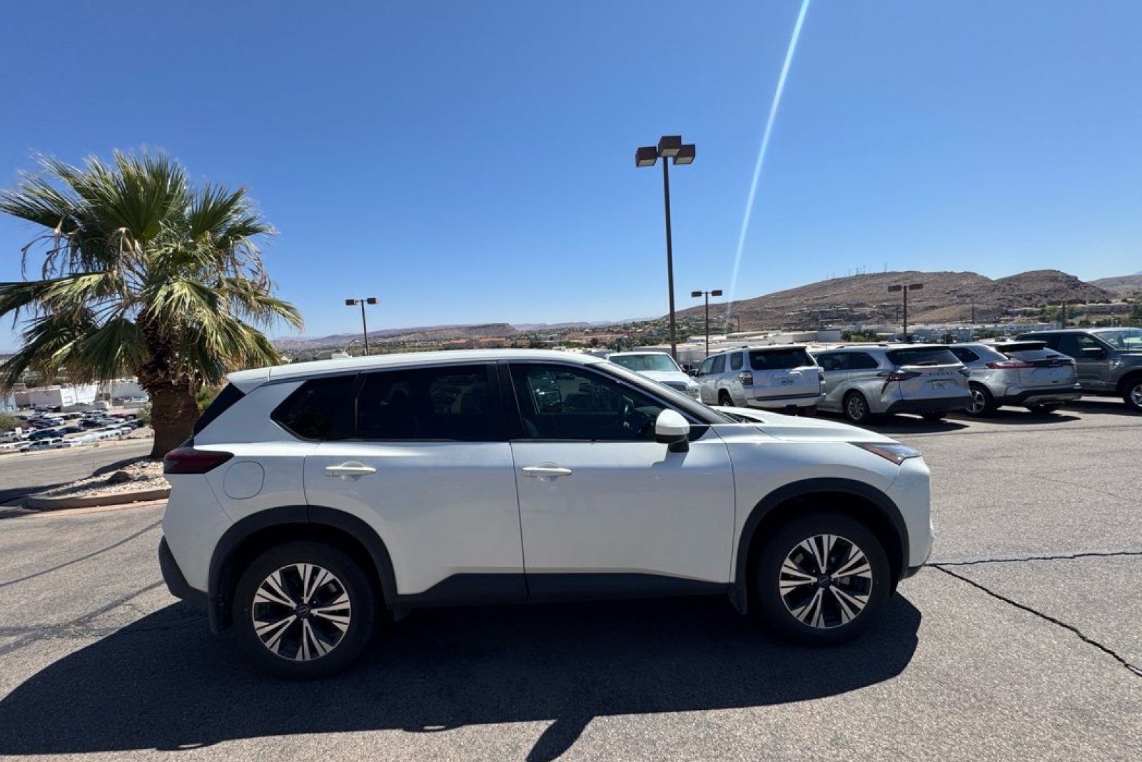 2023 Nissan Rogue SV photo 5