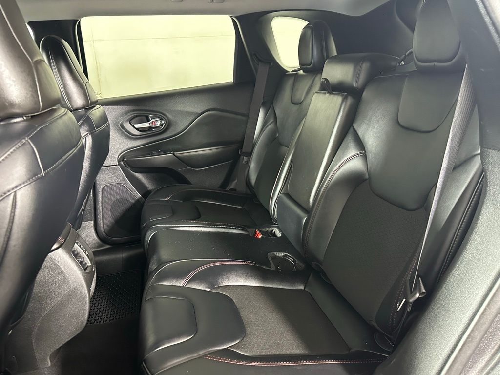 2022 Jeep Cherokee Trailhawk photo 15