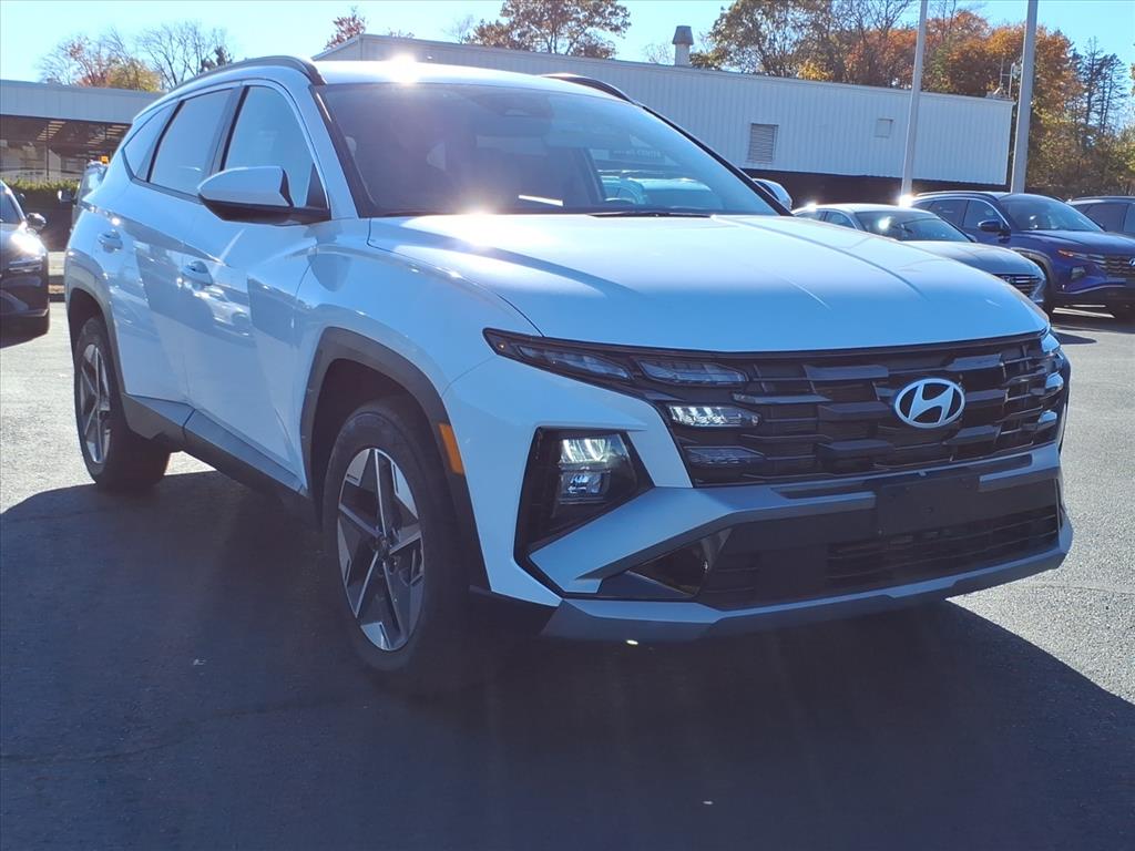 2025 Hyundai Tucson SEL photo 2