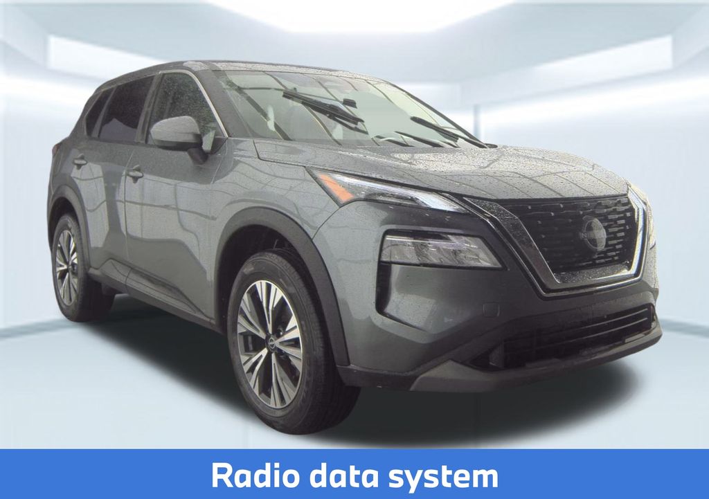2023 Nissan Rogue SV photo 2