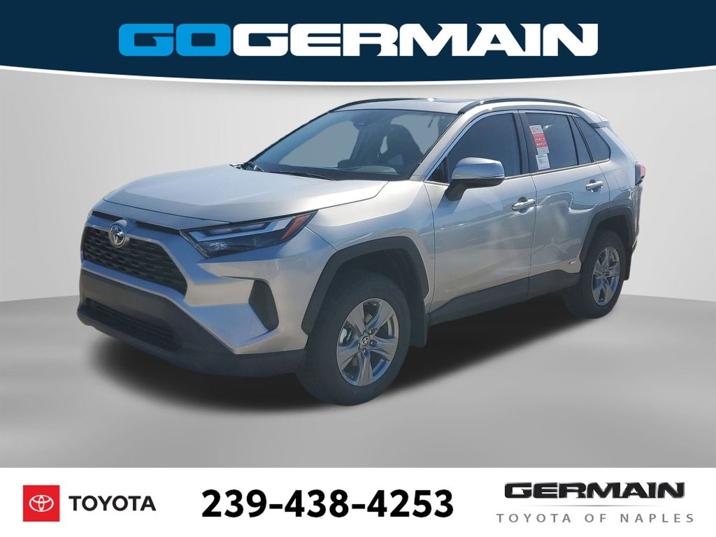 2025 Toyota RAV4 XLE's photo