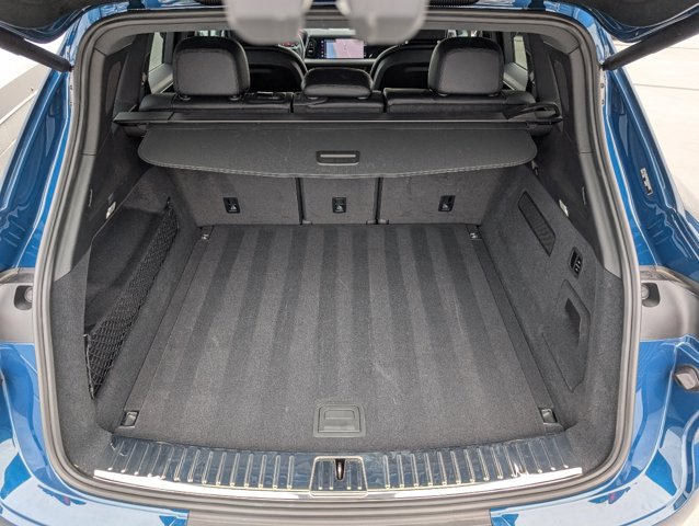 2024 Porsche Cayenne photo 10
