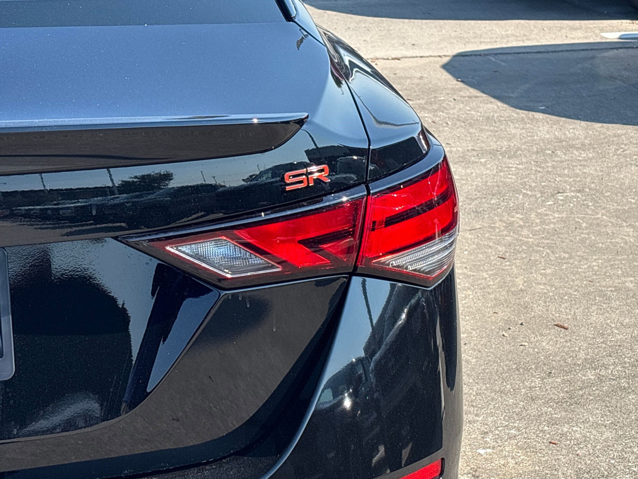 2025 Nissan Sentra SR photo 12