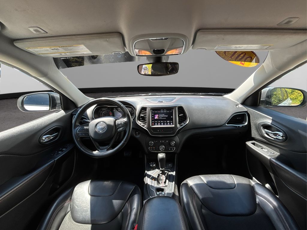 2019 Jeep Cherokee Trailhawk photo 20