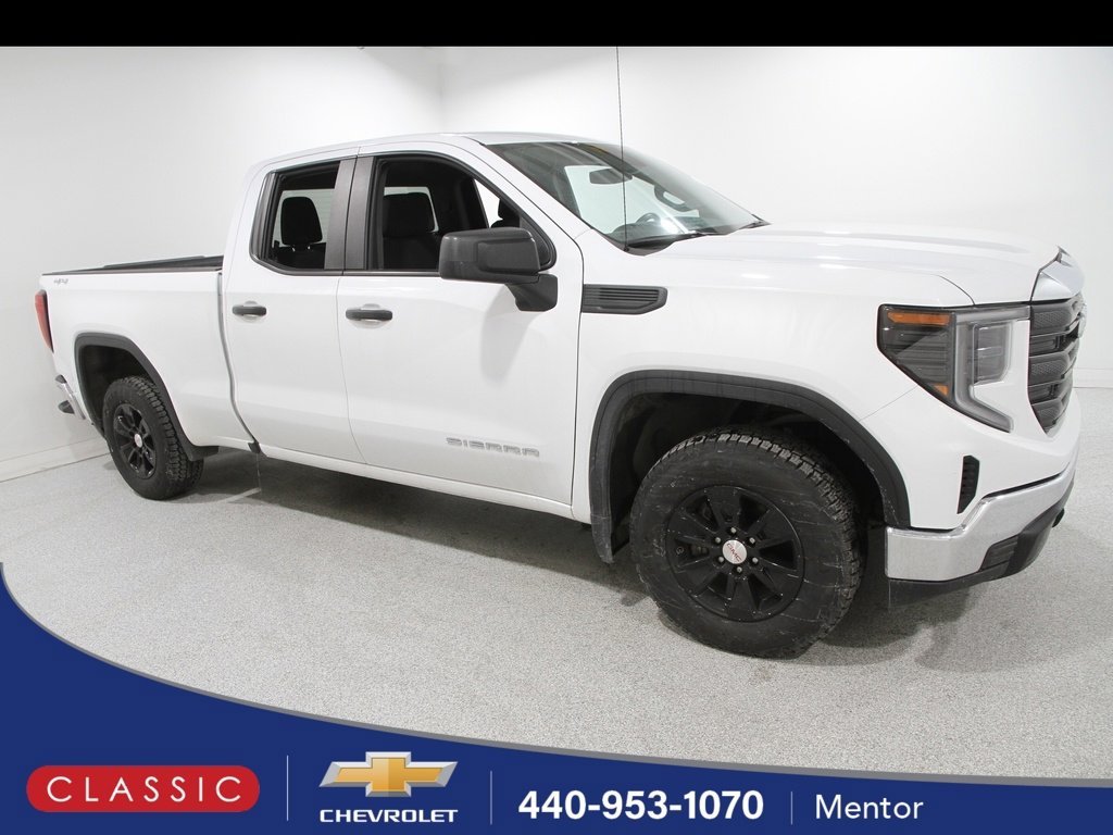 2023 GMC Sierra 1500 Pro's photo