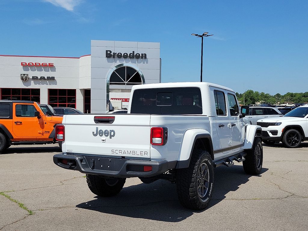 2023 Jeep Gladiator Overland photo 5