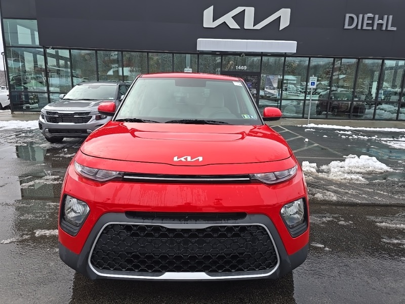 2022 Kia Soul LX photo 2