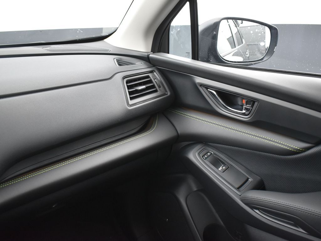 2025 Subaru Ascent Onyx Edition Touring photo 15