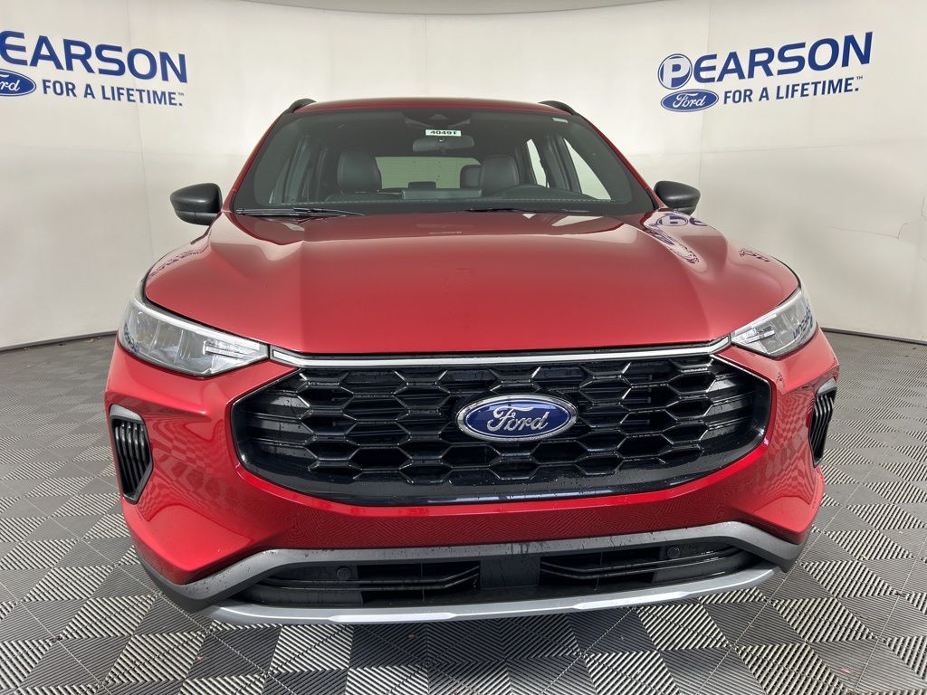 2026 Ford Escape ST-Line photo 2