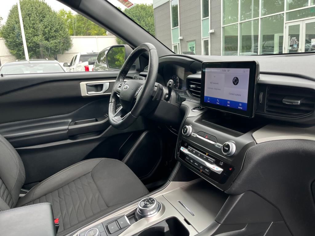 2020 Ford Explorer XLT photo 30