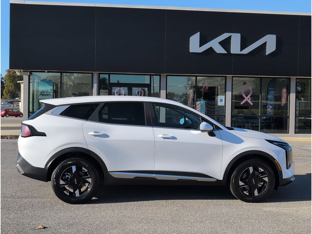 2026 Kia Sportage LX photo 4