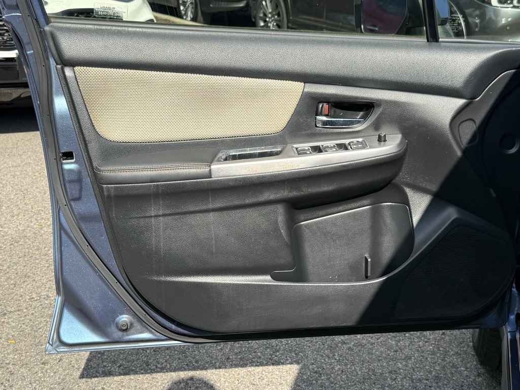 2016 Subaru Crosstrek 2.0i Premium photo 18