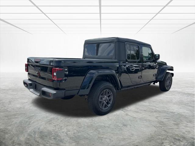 2025 Jeep Gladiator Sport S photo 4