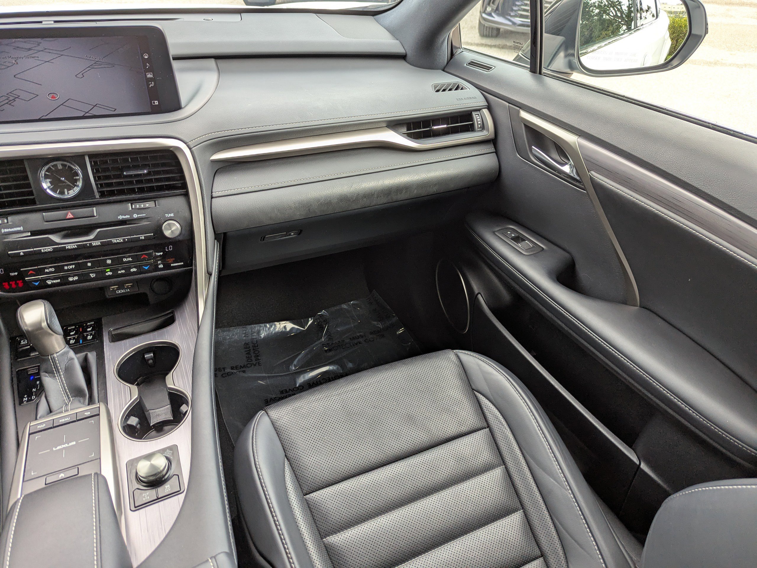 2022 Lexus RX F SPORT photo 17