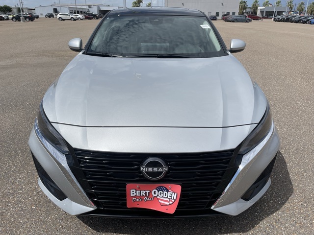 2025 Nissan Altima SV Special Edition photo 2