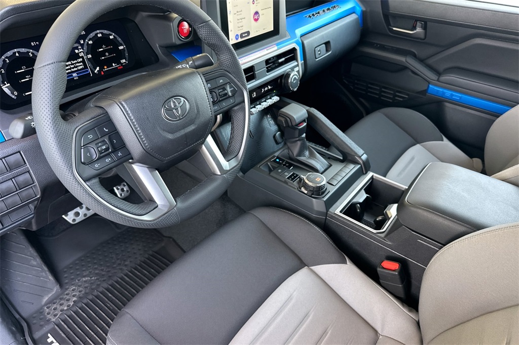 2025 Toyota Tacoma TRD Sport 4x4 Double Cab photo 10